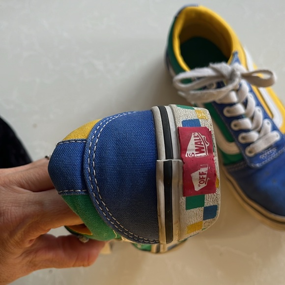 Vans boy or girl tennis shoes size 13 - Picture 3 of 4